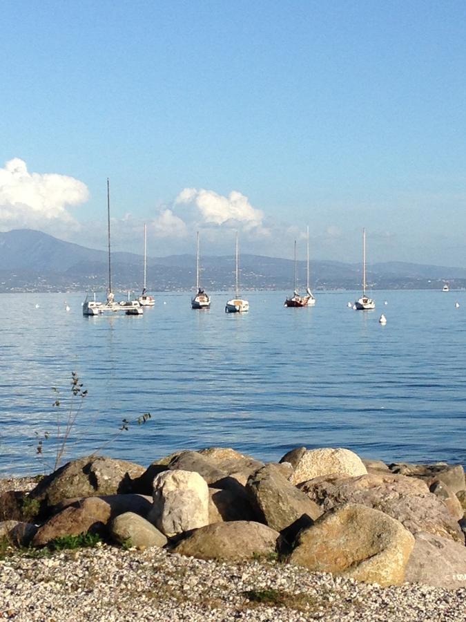 The Flowers Apartments 2 Desenzano del Garda Ngoại thất bức ảnh